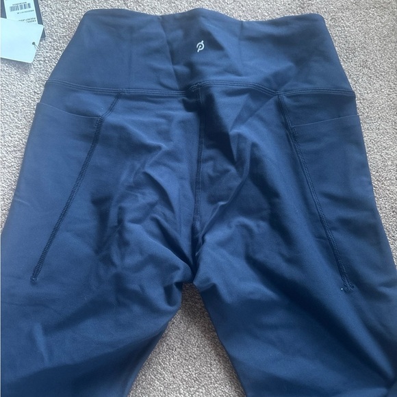 Peloton Cadent HR holiday shine set bra medium leggings small NWT - Picture 5 of 6